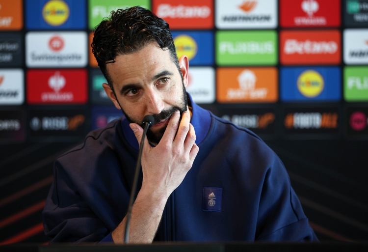 manbetx万博官网-小吧译言家|阿莫林专访：想在曼联干满20年 按照标准干就完事了