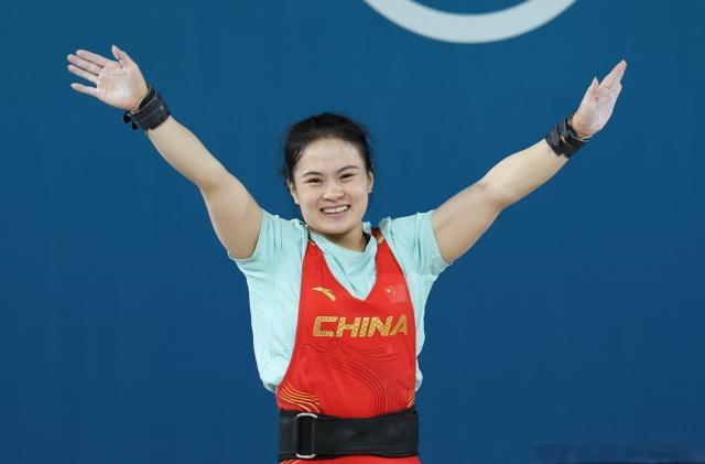 中国举重队6人拿下5金 女子优势明显男子暴露危机