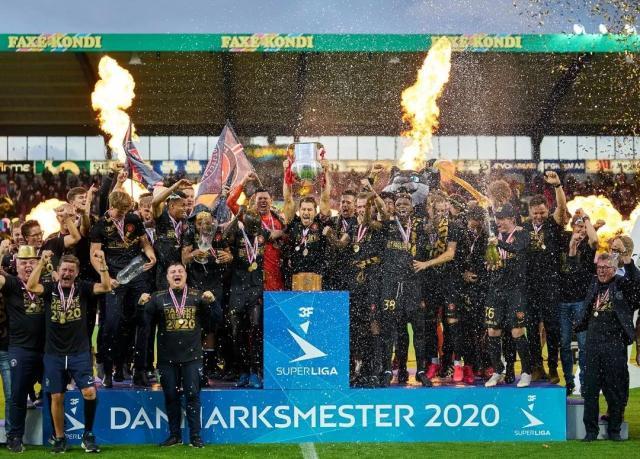 1706274542982008600.jpeg 万博体育-【专栏】王勤伯:球队团建,不仅是唱首歌