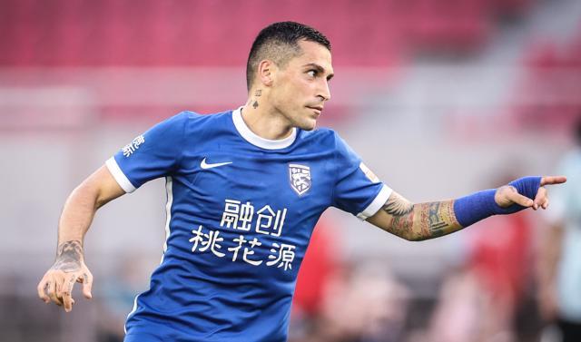 manbetx万博官网-斯坦丘加冕中超心路：最艰难的冠军！自豪在4国捧杯