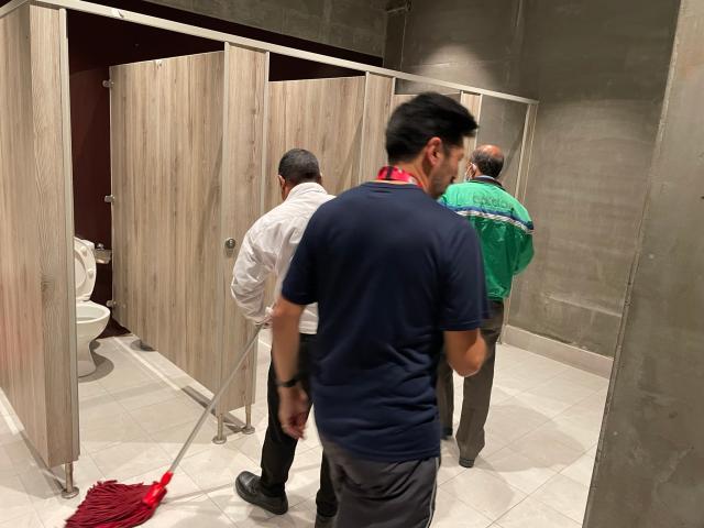 1672440574041053916.jpeg 万博体育-看看卡塔尔开的世界杯工资①猜猜洗手间保洁月薪?